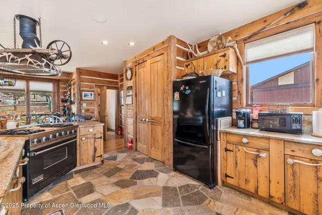 $999,900 | 76 County Road, Maybell, CO 81640