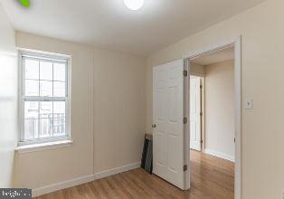 339 Tree Street Philadelphia, PA 19148 - Photo 12 of 17 Middle Bedroom