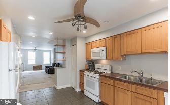 339 Tree Street Philadelphia, PA 19148 - Photo 6 of 17 Kitchen