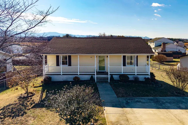 $329,900 | 323 Westlu Drive, Luray, VA 22835