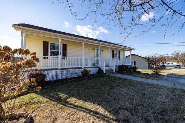 $329,900 | 323 Westlu Drive, Luray, VA 22835