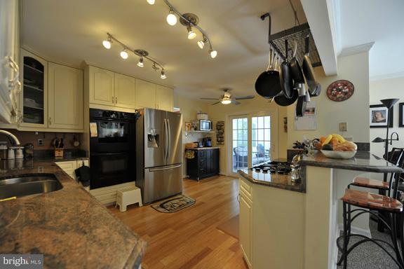 1327 Beulah Road Vienna, VA 22182 - Photo 15 of 28 Kitchen