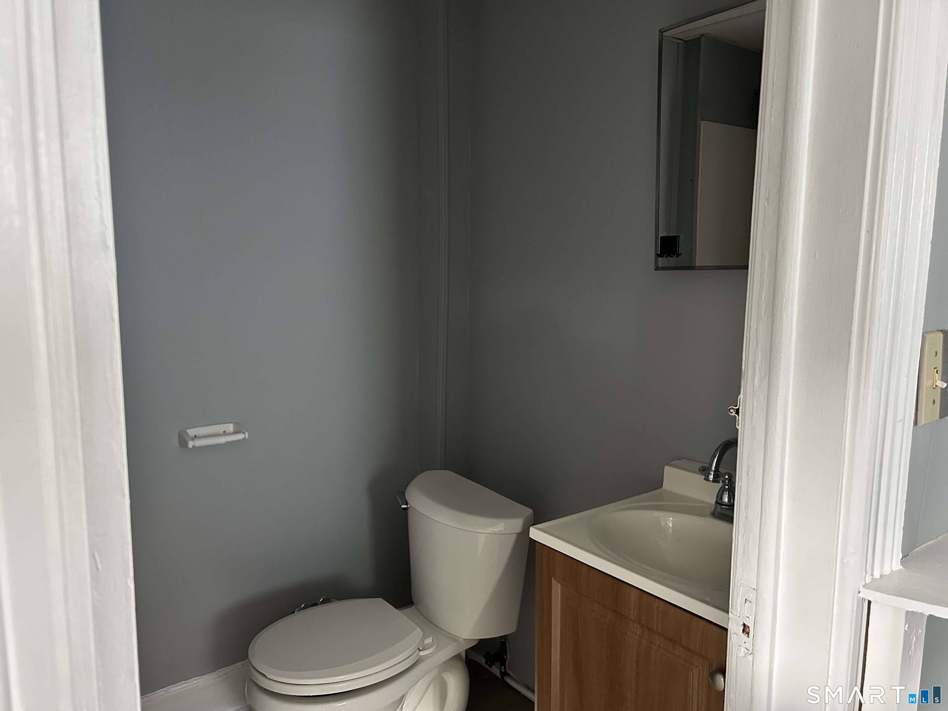 22 Hawthorne Street, Unit 4 Norwich, CT 06360 - Photo 7 of 11