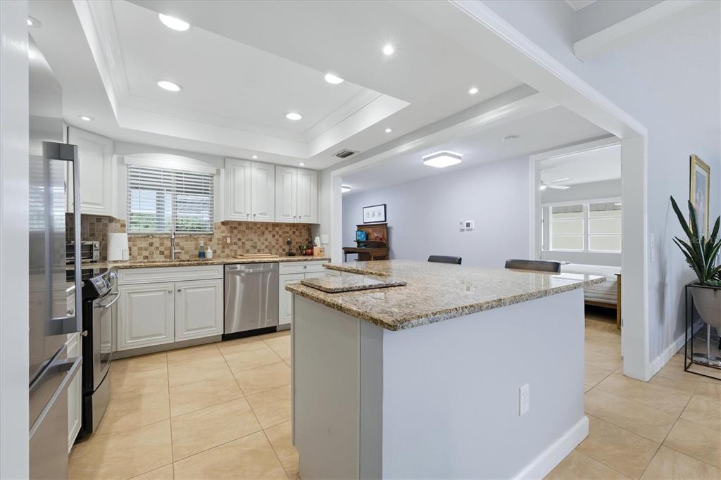 3944 Lakeside Road, Unit 160 Sarasota, FL 34232 - Photo 23 of 62 Gallery Image 23