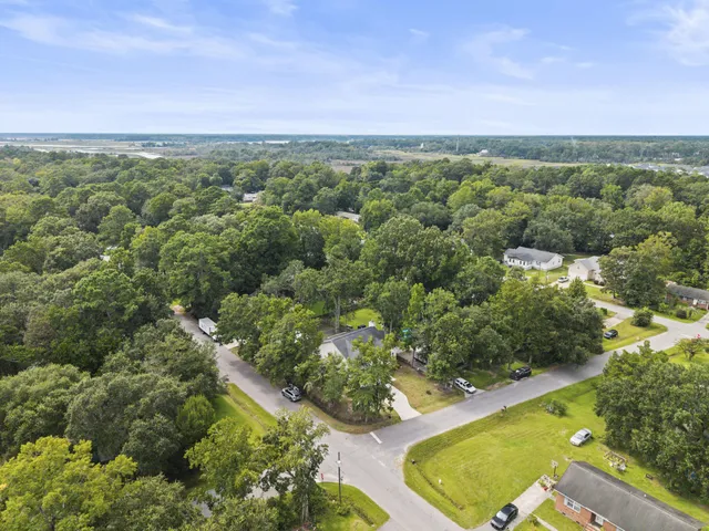 $475,000 | 3622 Hilton Drive, Johns Island, SC 29455