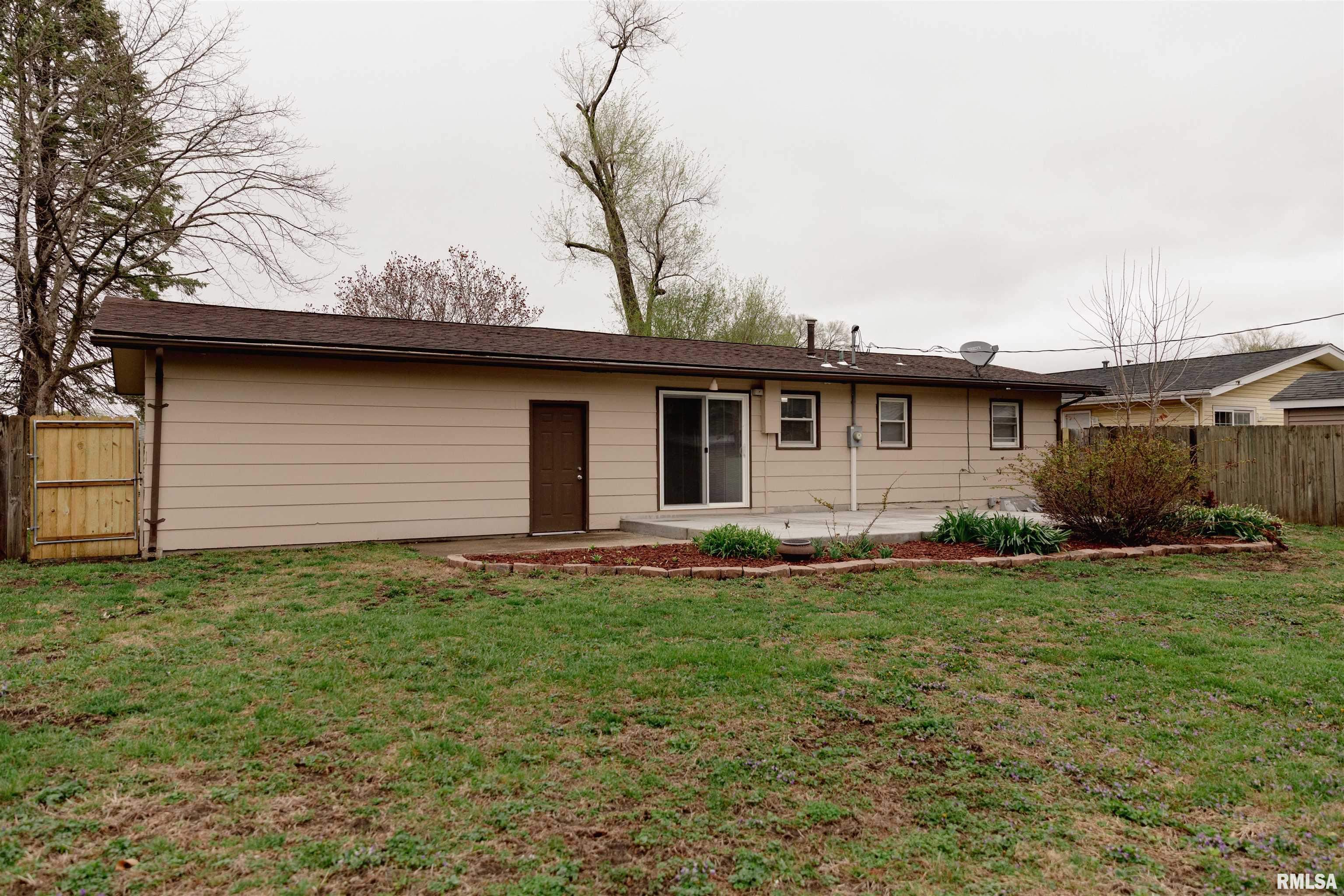 2256 East Black Avenue Springfield, IL 62702 - Photo 19 of 20