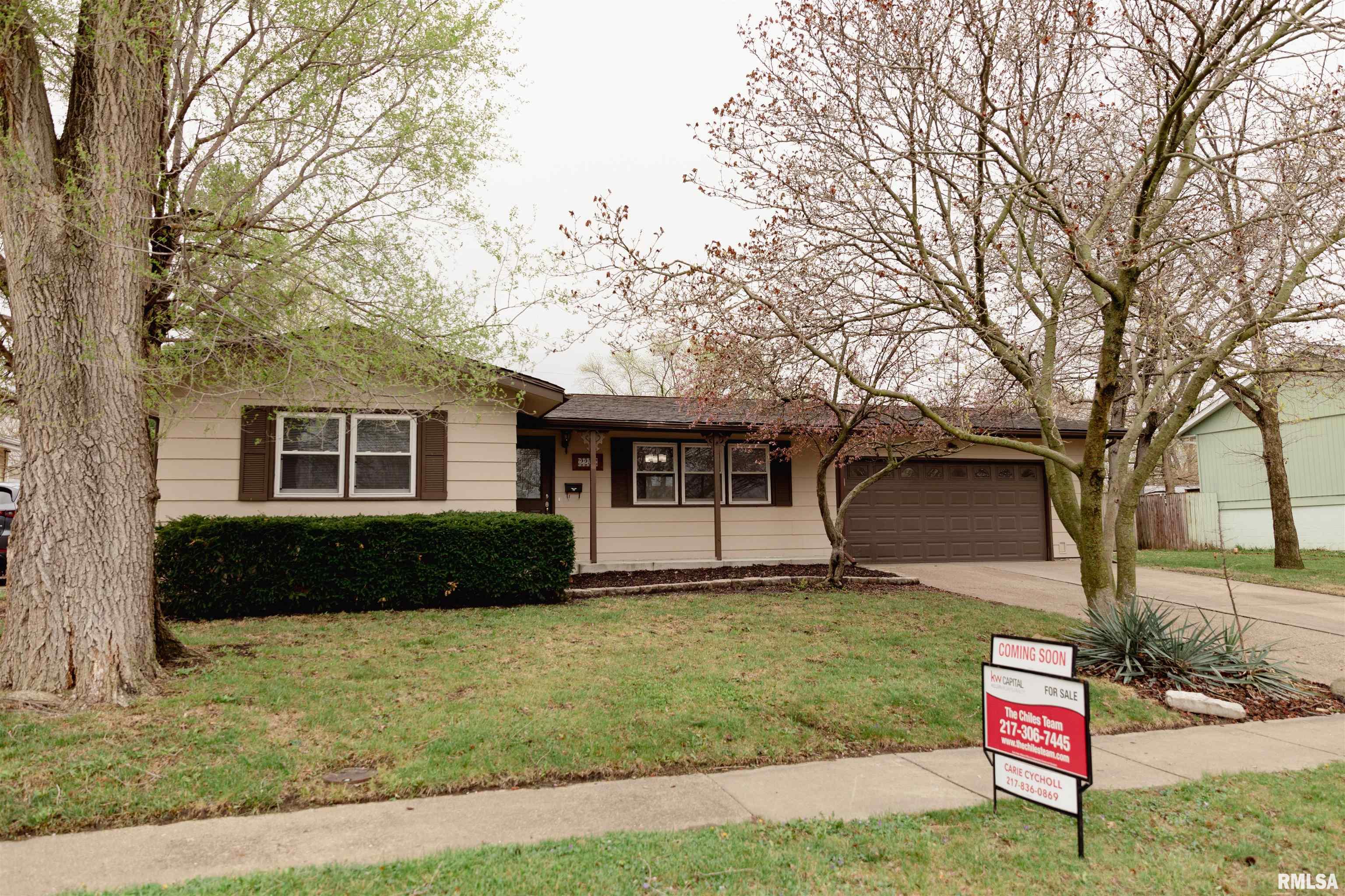 2256 East Black Avenue Springfield, IL 62702 - Photo 2 of 20