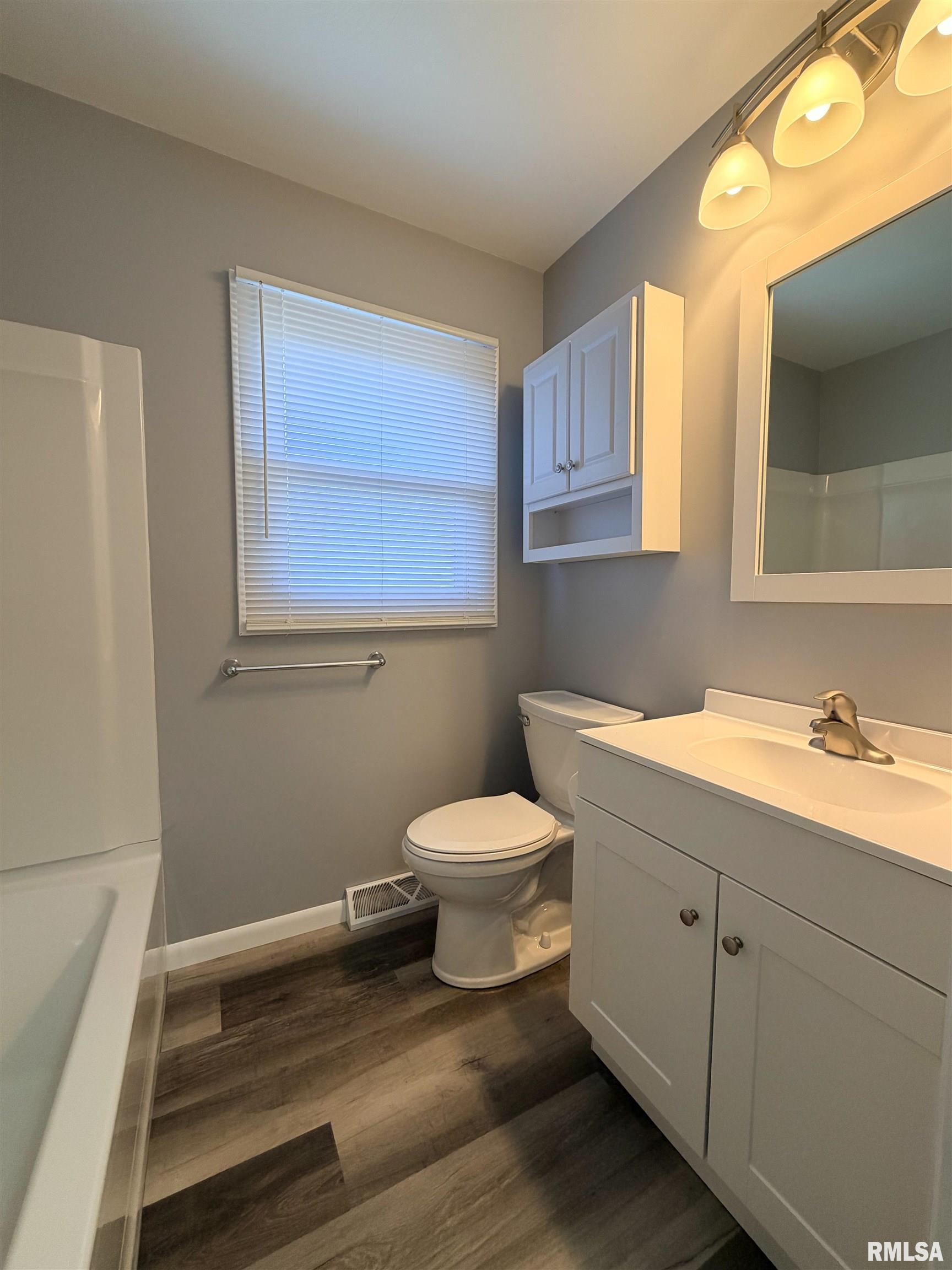 2256 East Black Avenue Springfield, IL 62702 - Photo 9 of 20