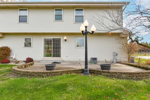 $449,900 | 8262 63rd Avenue, Pleasant Prairie, WI 53158