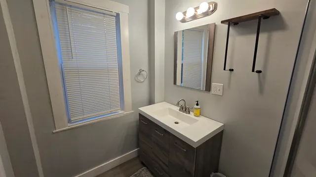 $1,700 | 579 State Street, Unit 7, Portsmouth, NH 03801