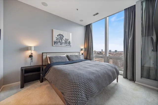 $375,000 | 500 West Superior Street, Unit 1306, Chicago, IL 60654