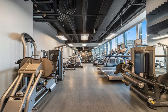 $375,000 | 500 West Superior Street, Unit 1306, Chicago, IL 60654