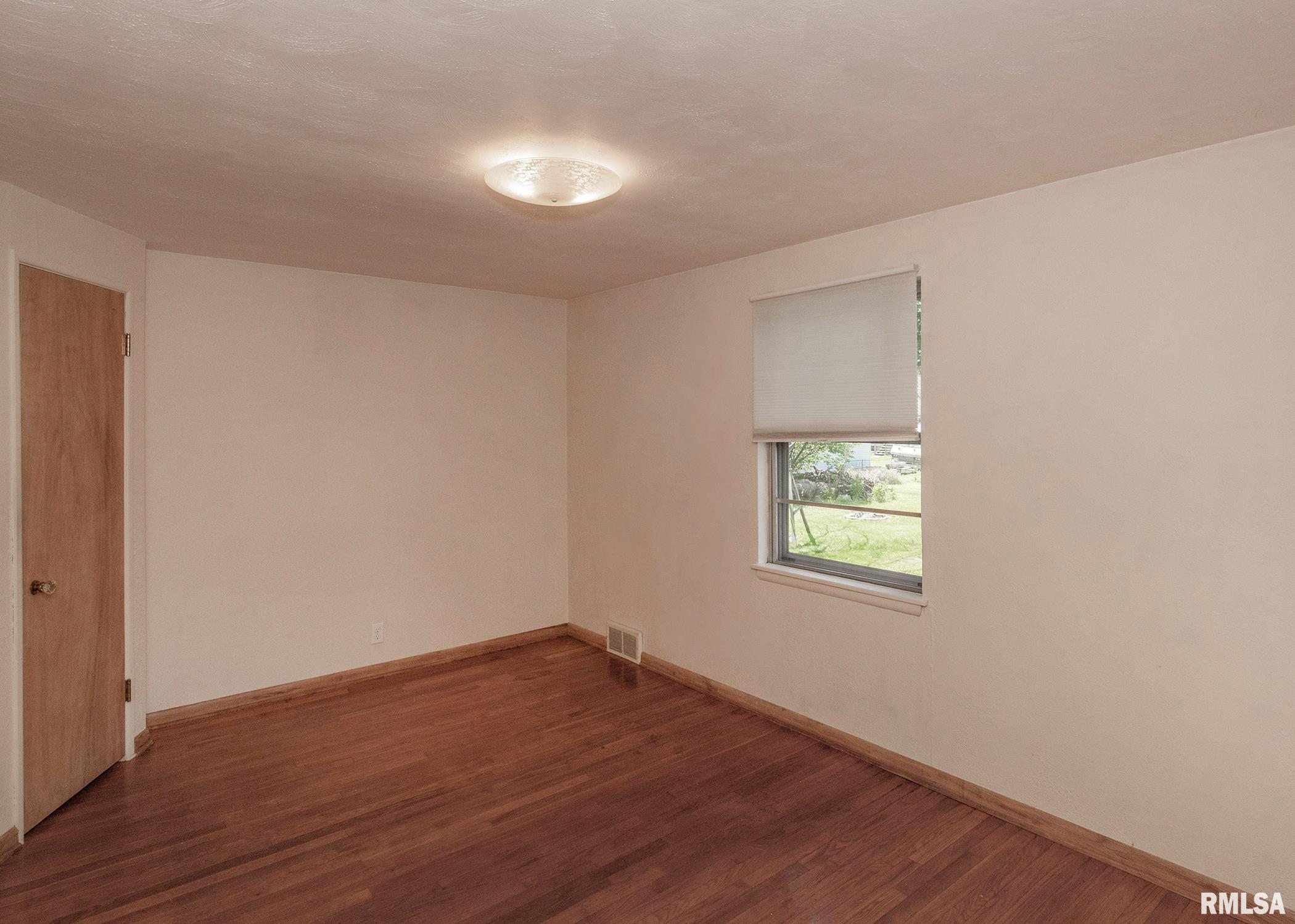 218 Cleveland Road Colona, IL 61241 - Photo 16 of 26 Gallery Image 16
