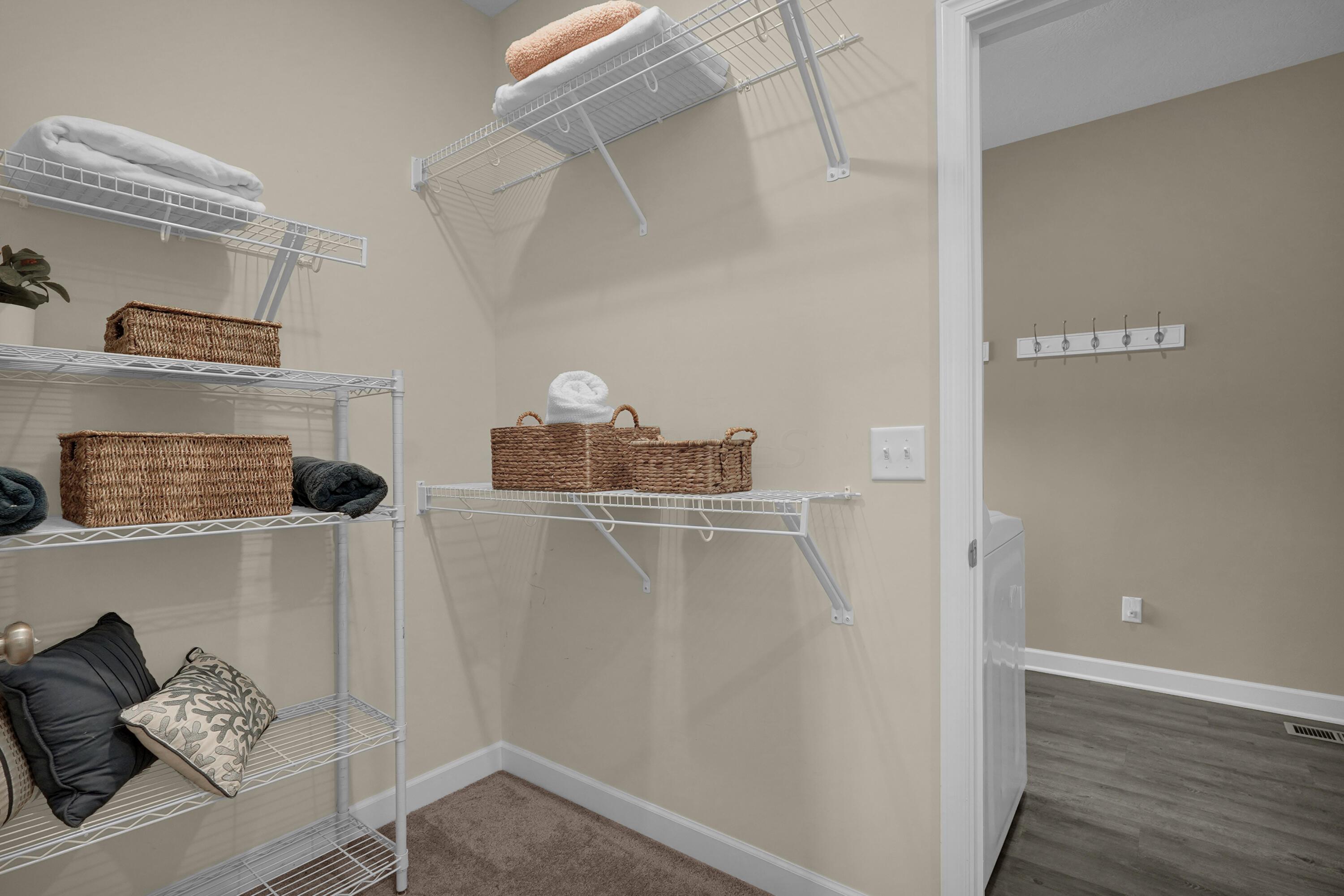 582 Dent Road Sunbury, OH 43074 - Photo 21 of 56 Large Owner Closet