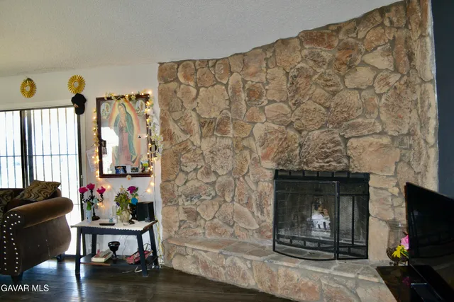 $509,000 | 9640 East Avenue R, Littlerock, CA 93543