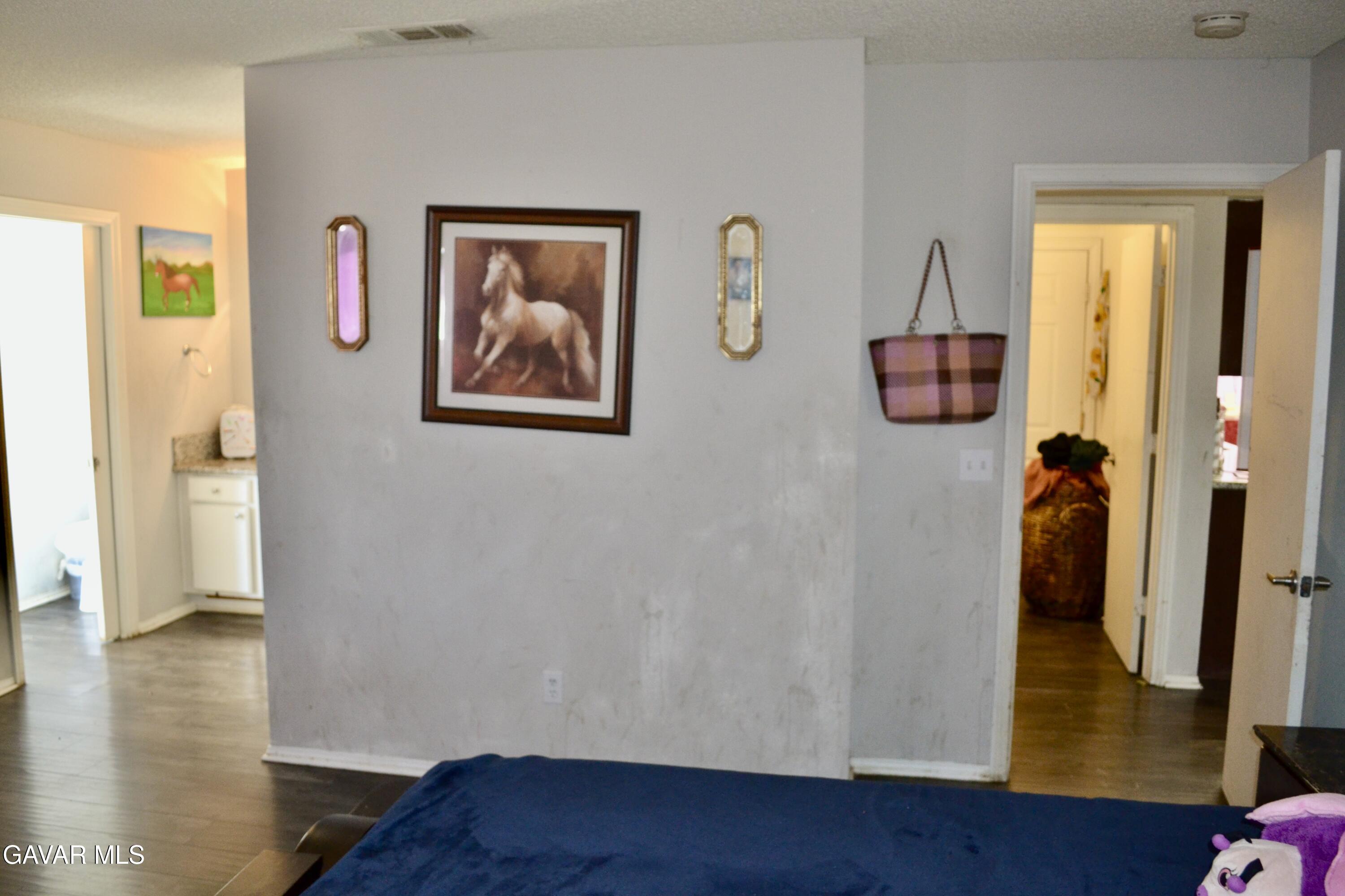 9640 East Avenue R Littlerock, CA 93543 - Photo 39 of 54 0B1B5B11-9C34-4A1B-9BF1-025F5C183E4A_1_2