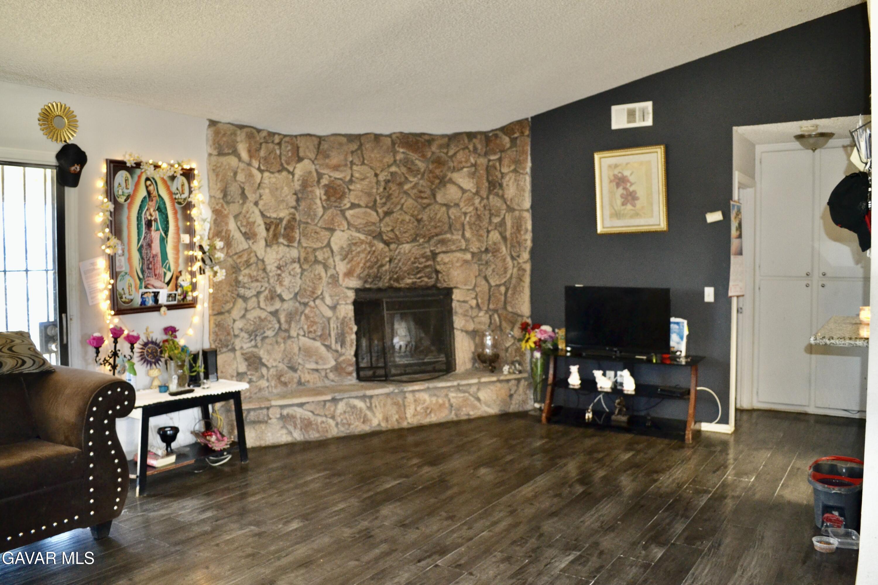 9640 East Avenue R Littlerock, CA 93543 - Photo 9 of 54 308D8129-0AE7-418E-B42F-160C262BBD18_1_2