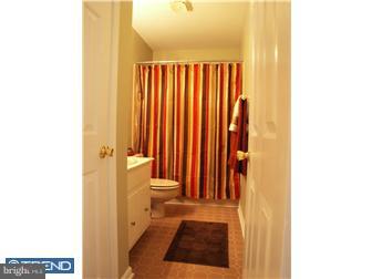 14 East Ridge Mews Newtown, PA 18940 - Photo 11 of 12 Bathroom