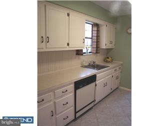 14 East Ridge Mews Newtown, PA 18940 - Photo 4 of 12 Kitchen