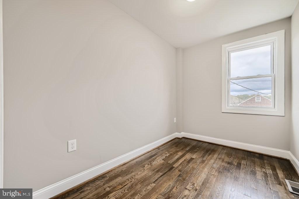 2733 North Rosedale Street Baltimore, MD 21216 - Photo 13 of 28 Gallery Image 13