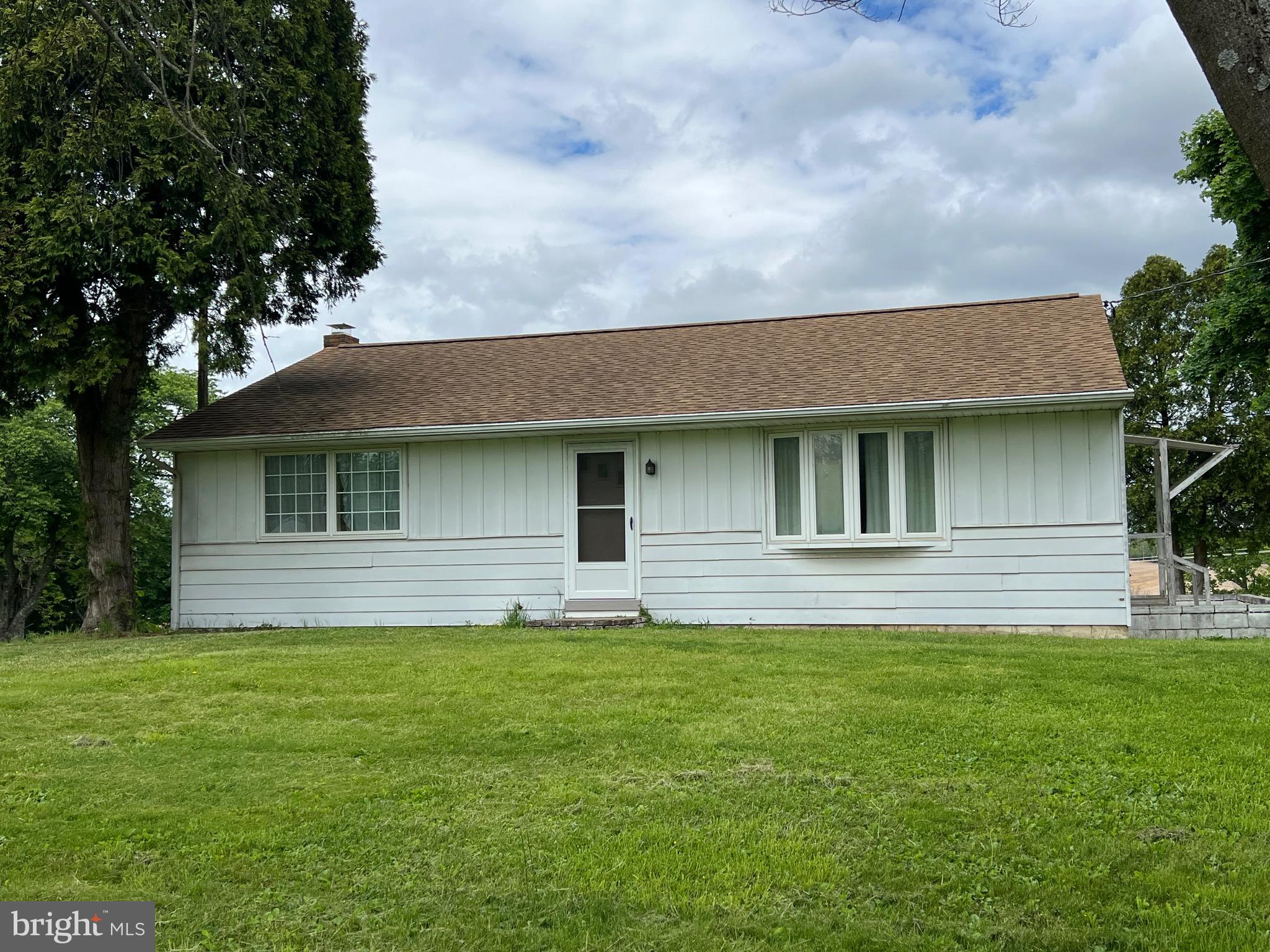 1471 Old Bernville Road Leesport, PA 19533 - Photo 15 of 23 Cute Ranch