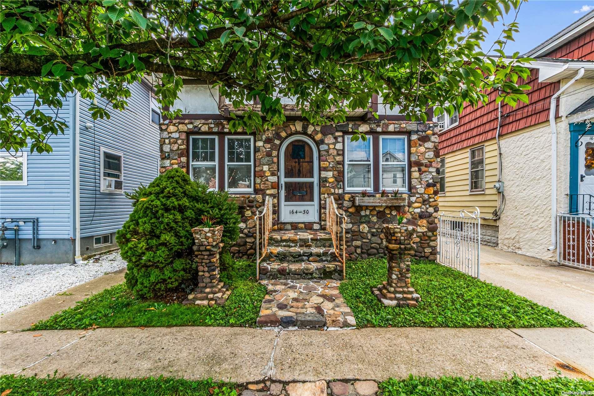 164-30 77th Road Queens, NY 11366 - Photo 1 of 1