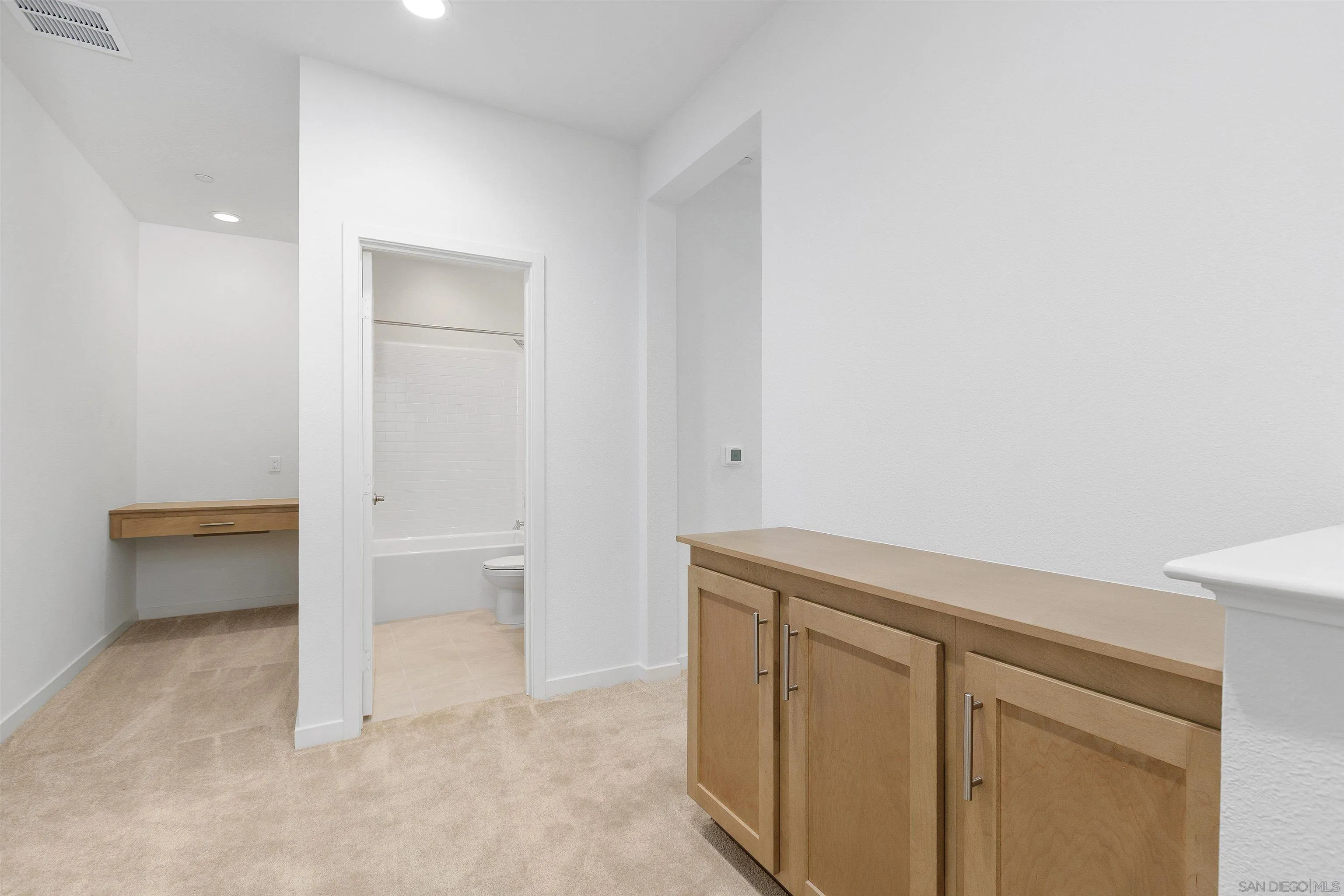 32336 Brunello Way Temecula, CA 92591 - Photo 19 of 26 a view of an empty room