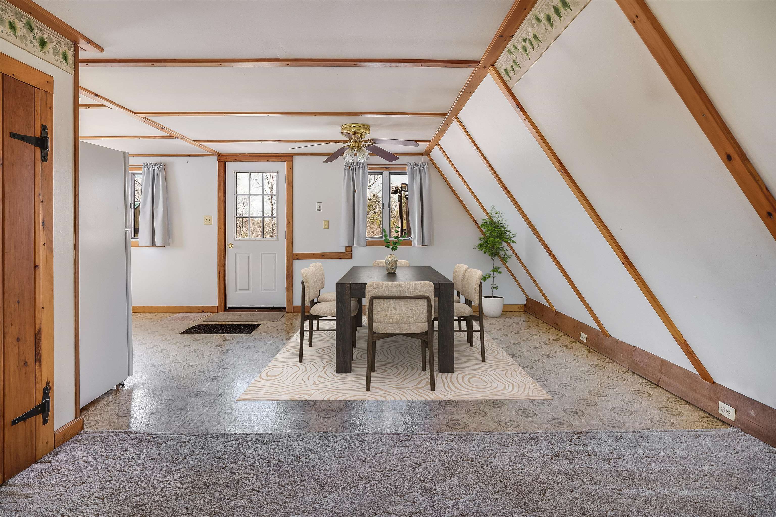 328 Stage Road Nottingham, NH 03290 - Photo 11 of 58