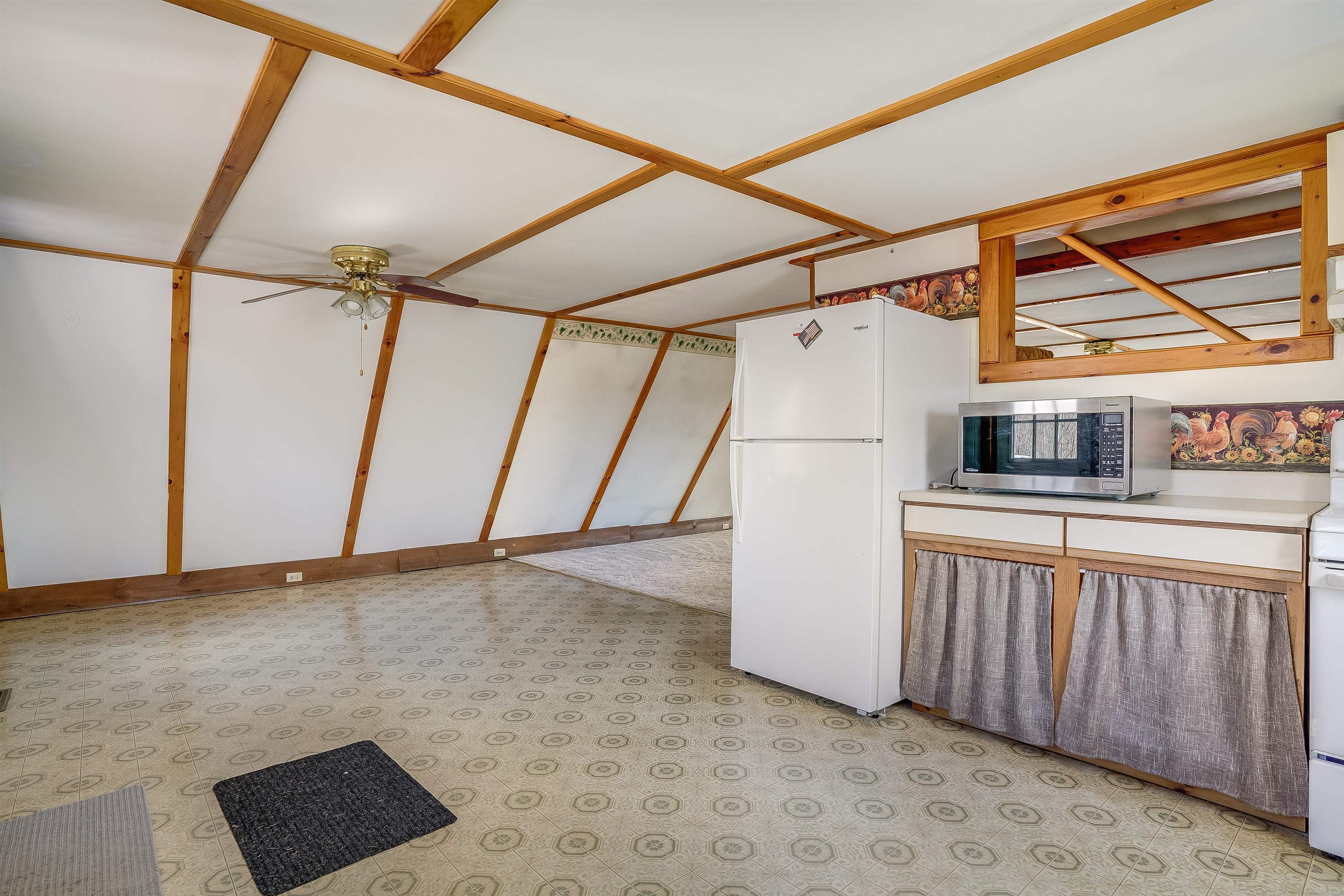 328 Stage Road Nottingham, NH 03290 - Photo 24 of 58