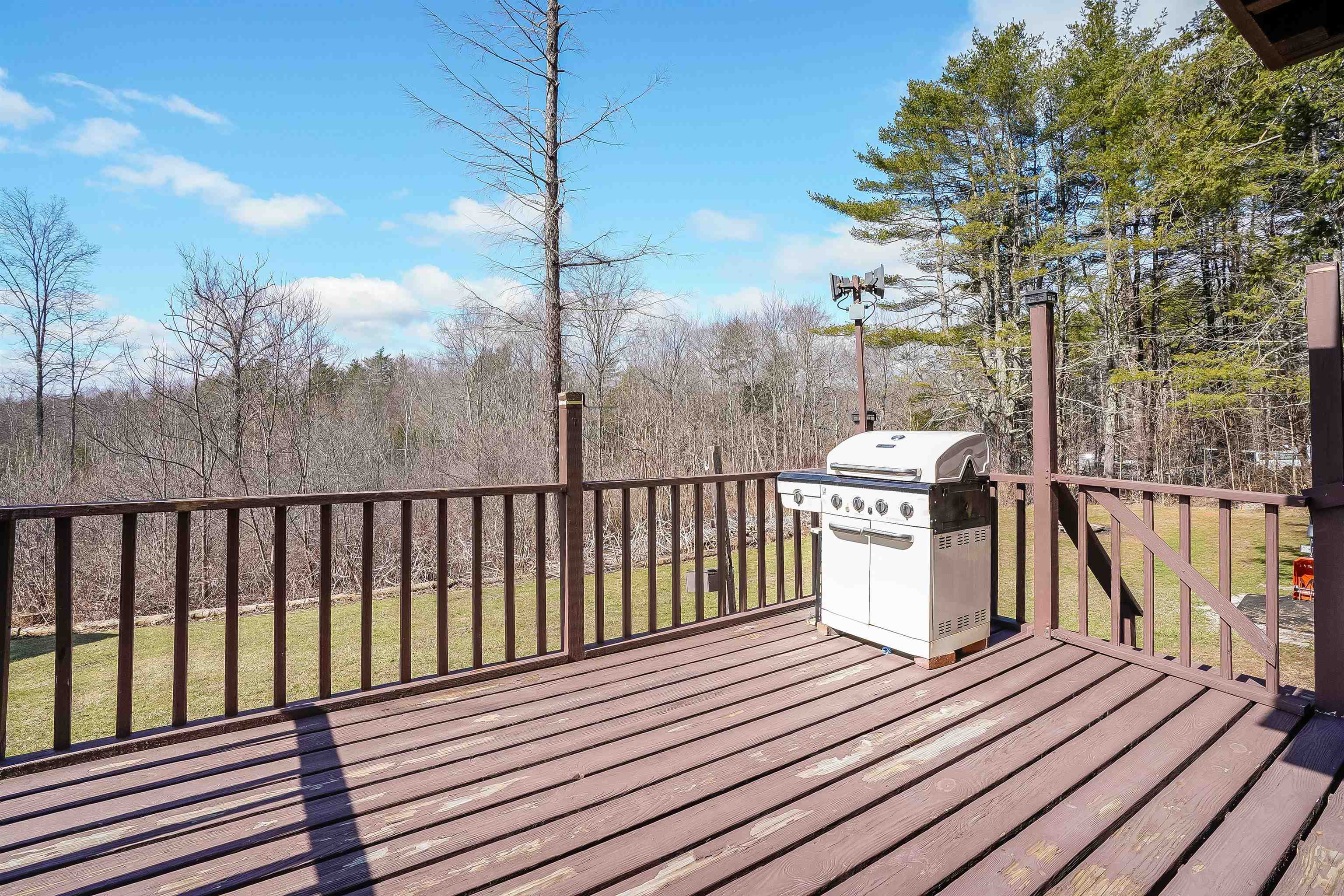 328 Stage Road Nottingham, NH 03290 - Photo 38 of 58