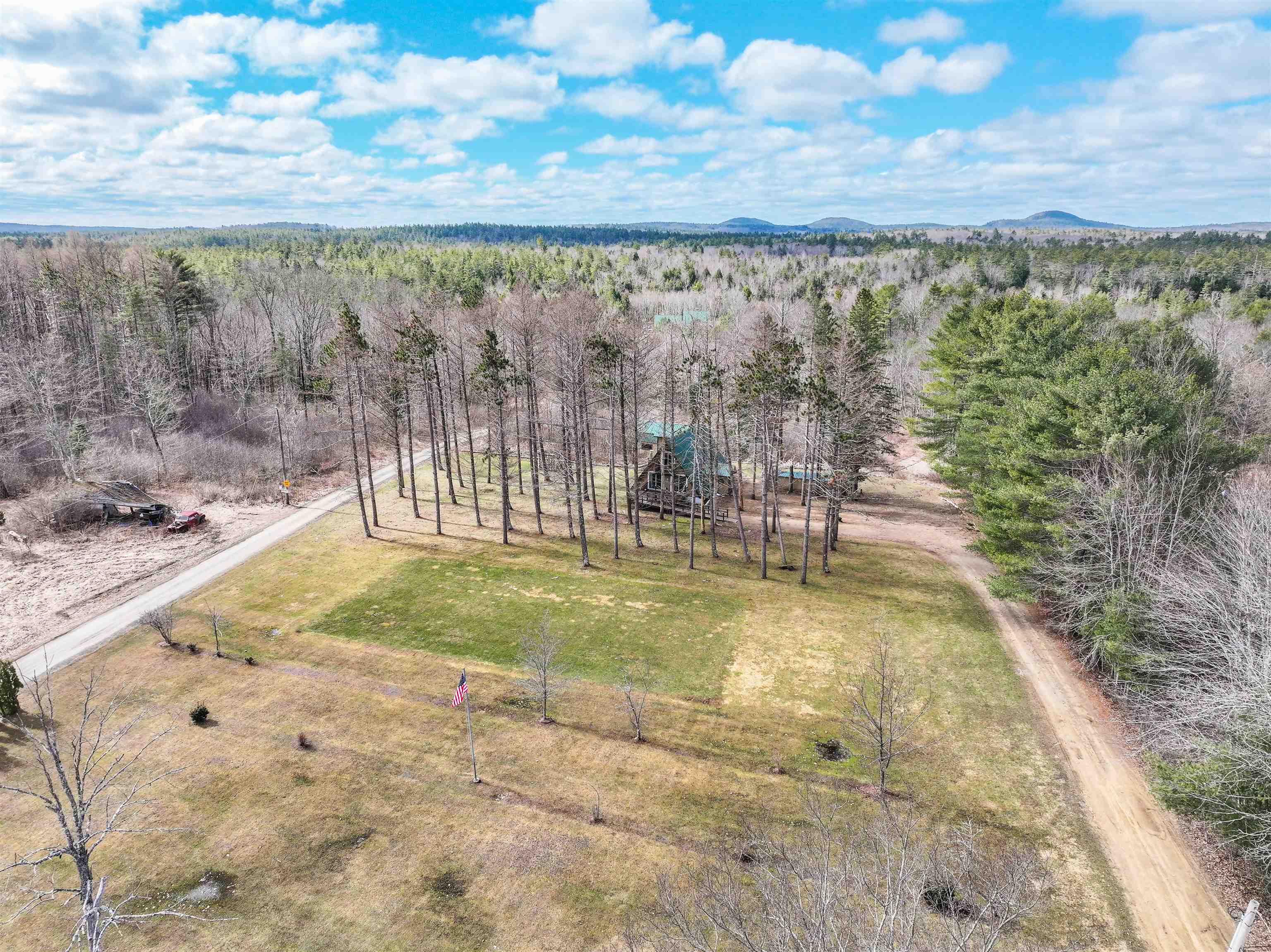 328 Stage Road Nottingham, NH 03290 - Photo 6 of 58