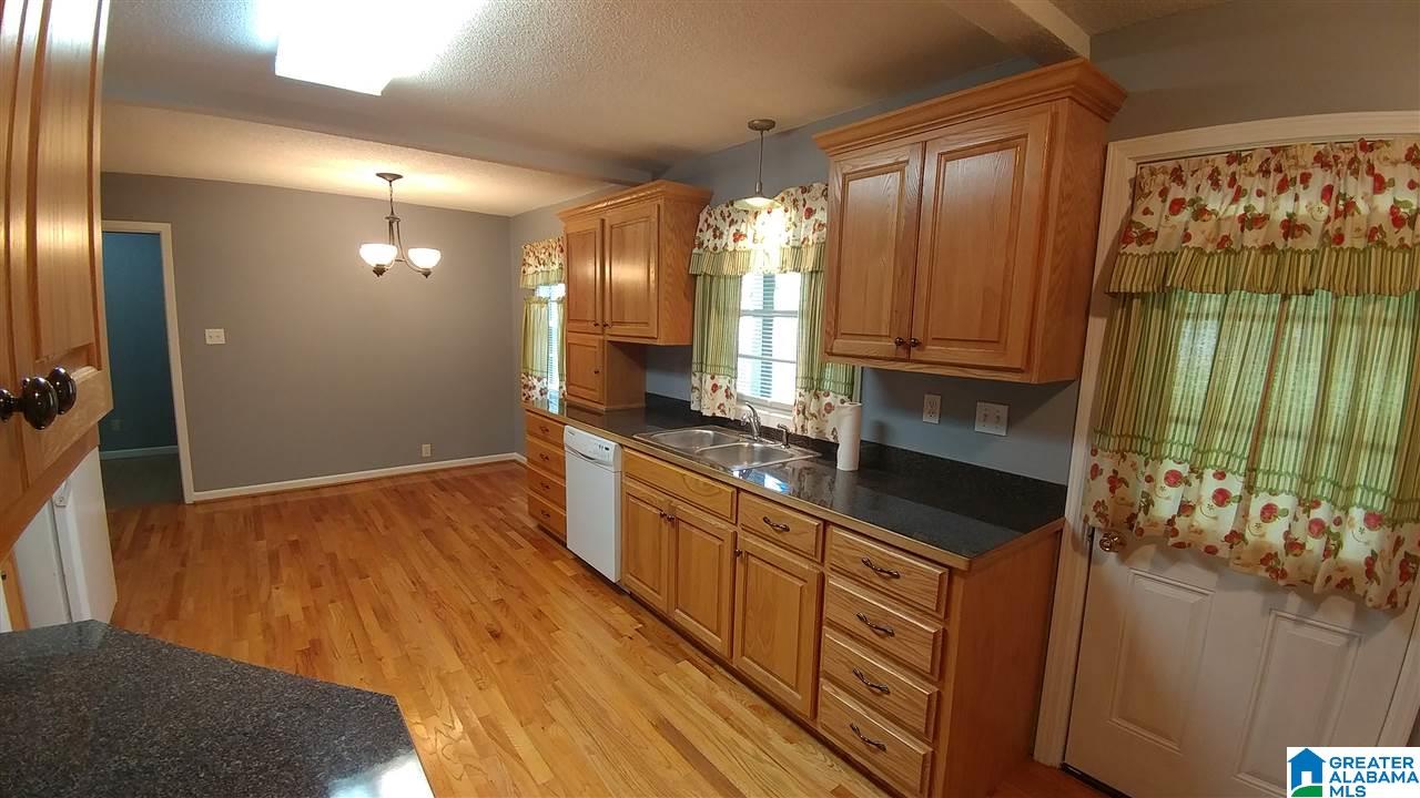 1980 Oldfield Road Sylacauga, AL 35150 - Photo 5 of 17