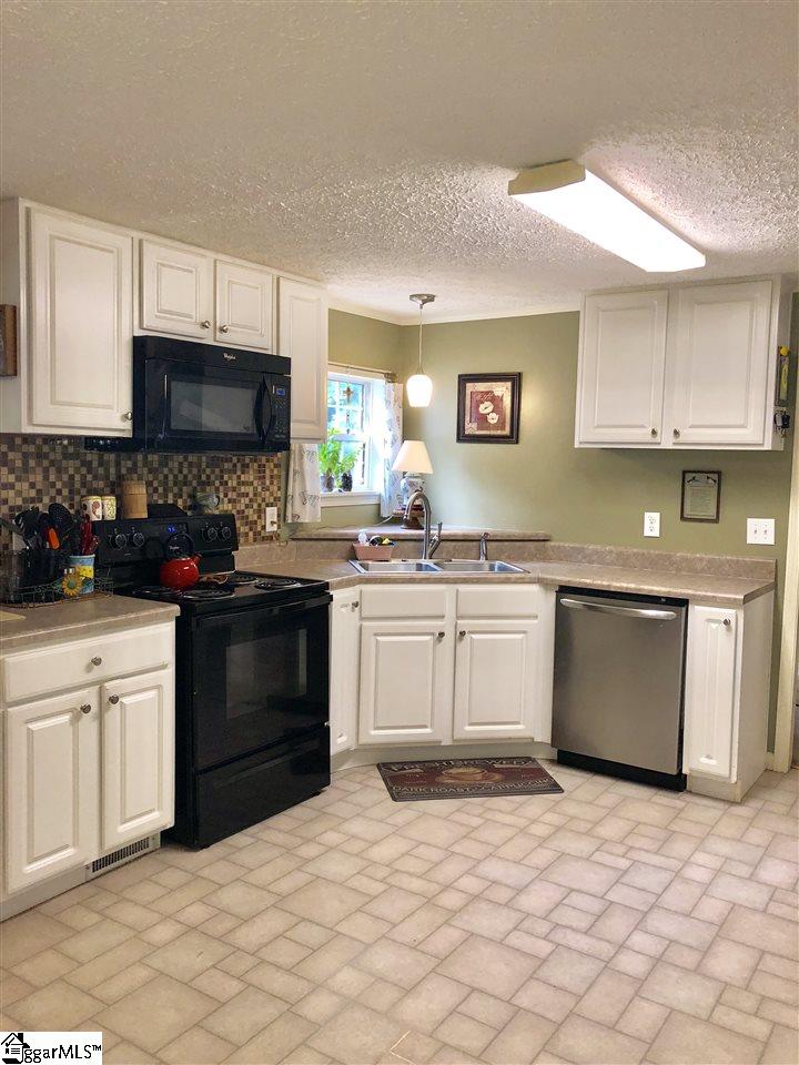 116 Crouch Lane Fountain Inn, SC 29644 - Photo 3 of 24