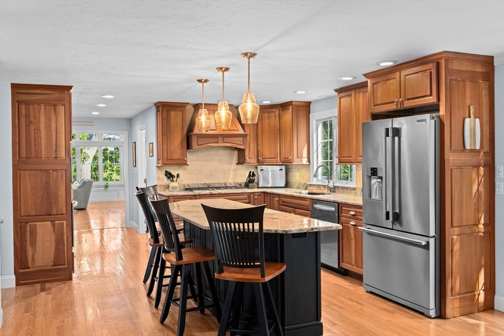 4 Clapp Lane Bourne, MA 02562 - Photo 6 of 42