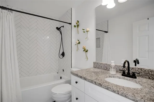 $425,000 | 128 Carmel Bay Drive, Sanford, FL 32771