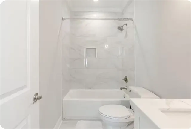 $2,100 | 1234 Louisa Street, New Orleans, LA 70117