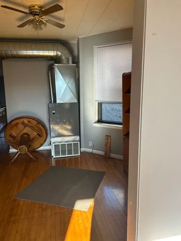 a close view of sink