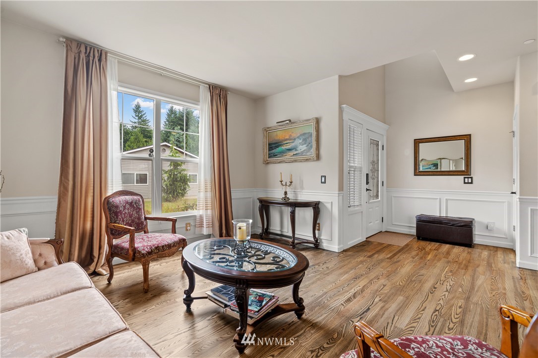 2607 Ferndale Place Northeast Renton, WA 98056 - Photo 11 of 39 Gallery Image 11