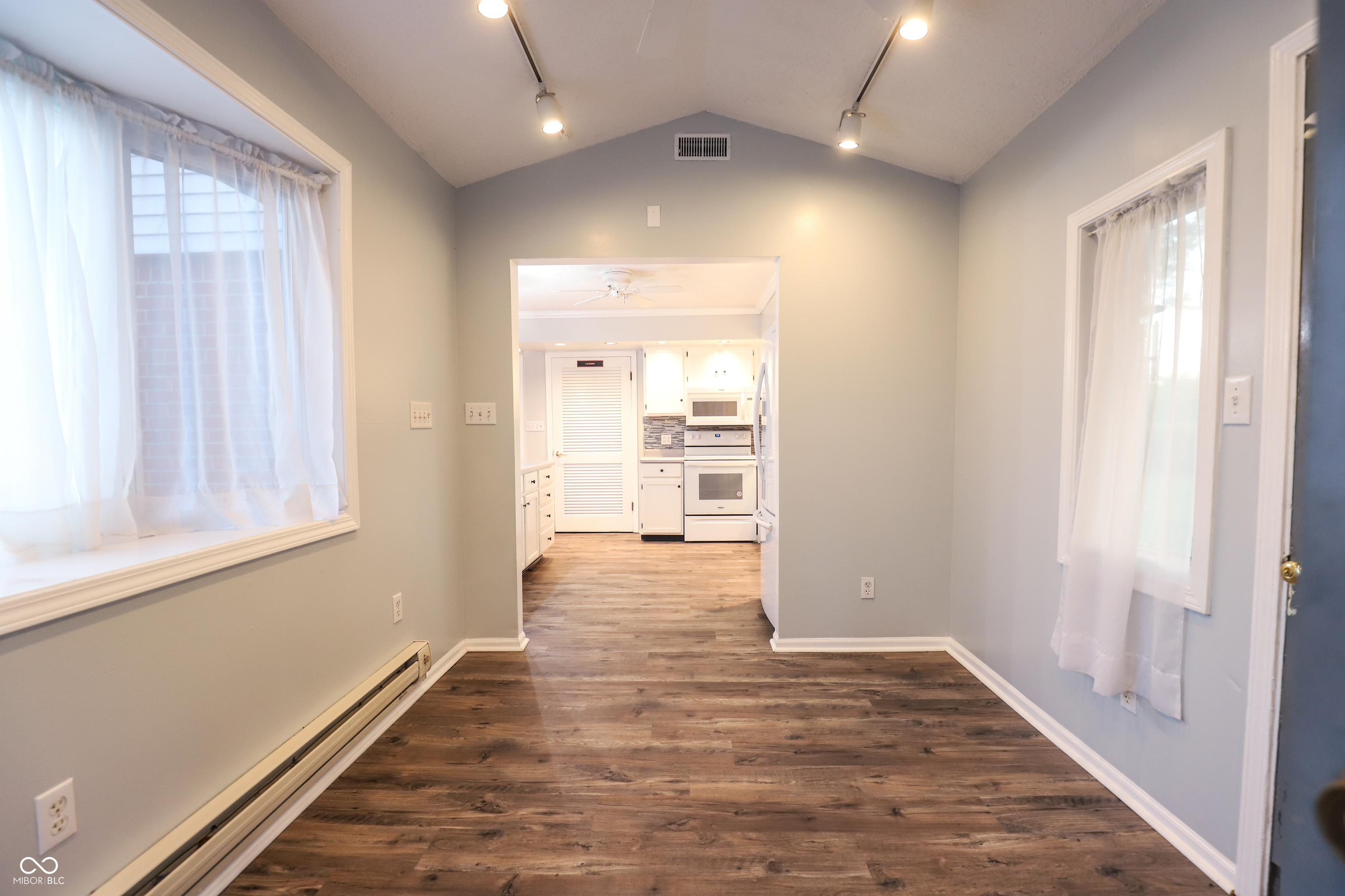 5342 South Franklin Road Indianapolis, IN 46239 - Photo 8 of 19 Gallery Image 8