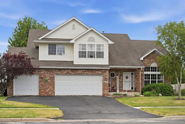 $340,000 | 1006 Northwestern Avenue, Davis Junction, IL 61020