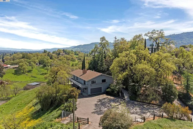 $1,750,000 | 855 A El Pintado Road, Danville, CA 94526