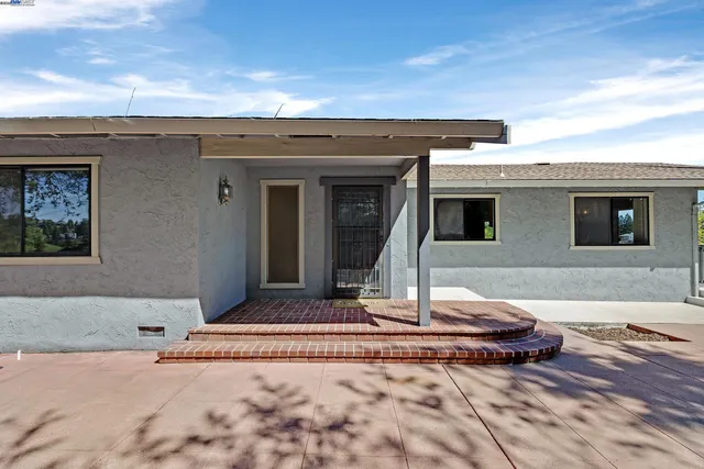 $1,750,000 | 855 A El Pintado Road, Danville, CA 94526