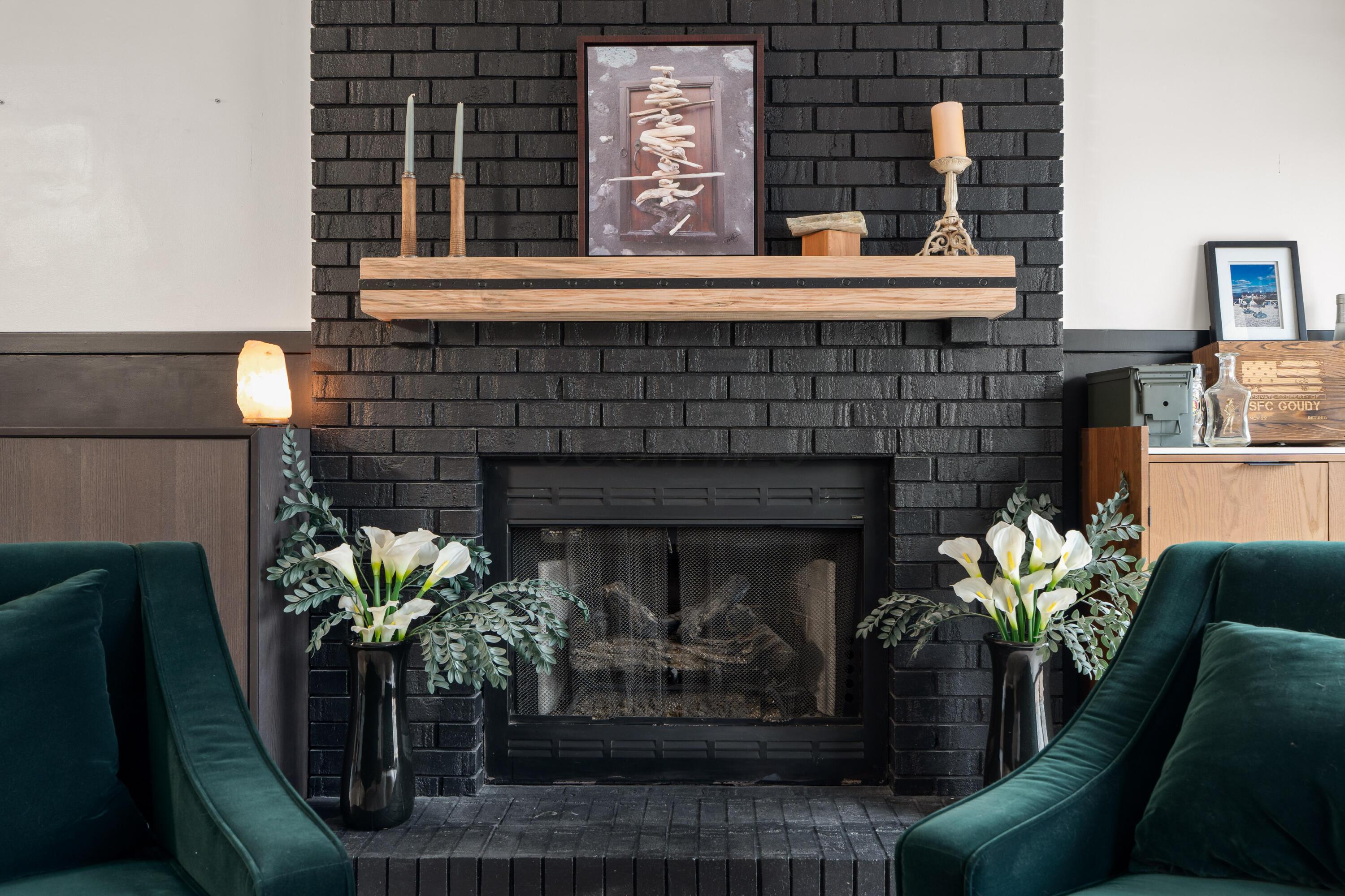 7173 Refugee Road Southwest Pataskala, OH 43062 - Photo 19 of 53 Gas log fireplace