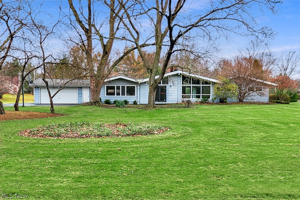 30125 Bolingbrook Road Pepper Pike, OH 44124 - Photo 3 of 35