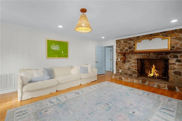 $799,900 | 166 Big Springs Road Southeast, Calhoun, GA 30701