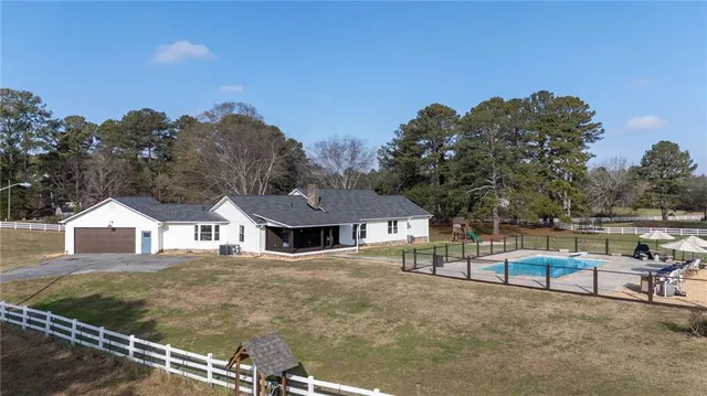 $799,900 | 166 Big Springs Road Southeast, Calhoun, GA 30701