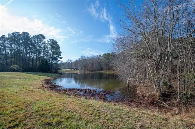 $799,900 | 166 Big Springs Road Southeast, Calhoun, GA 30701