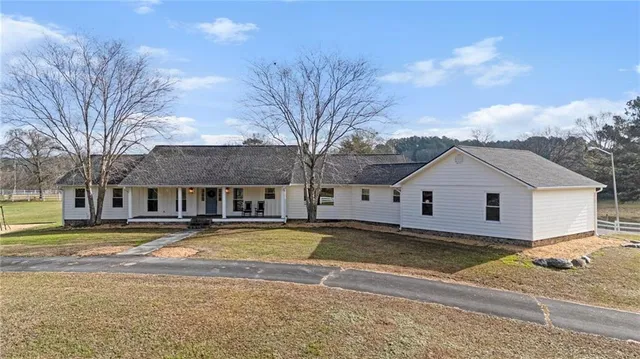 $799,900 | 166 Big Springs Road Southeast, Calhoun, GA 30701