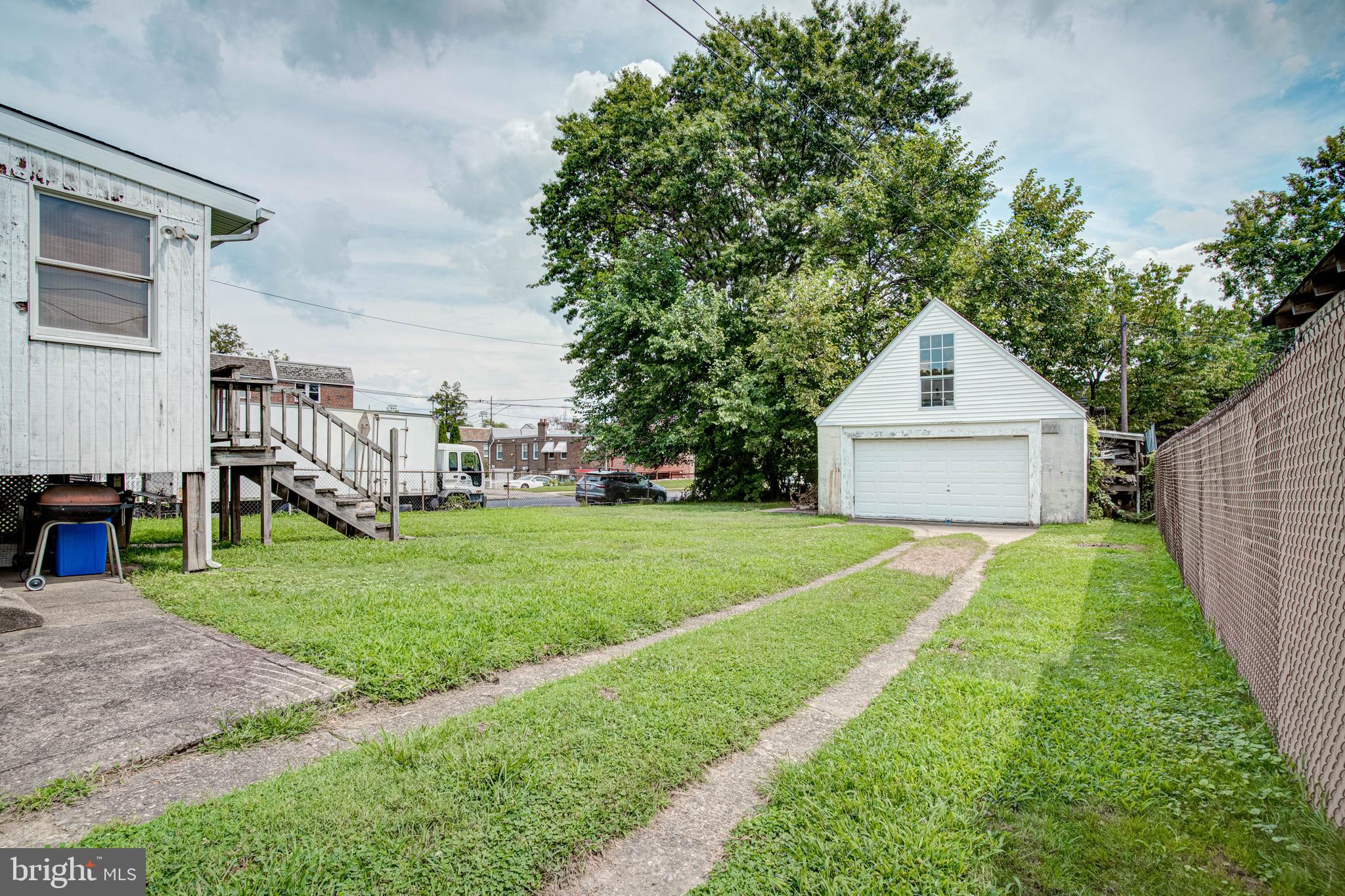 7149 Dungan Road Philadelphia, PA 19111 - Photo 3 of 26
