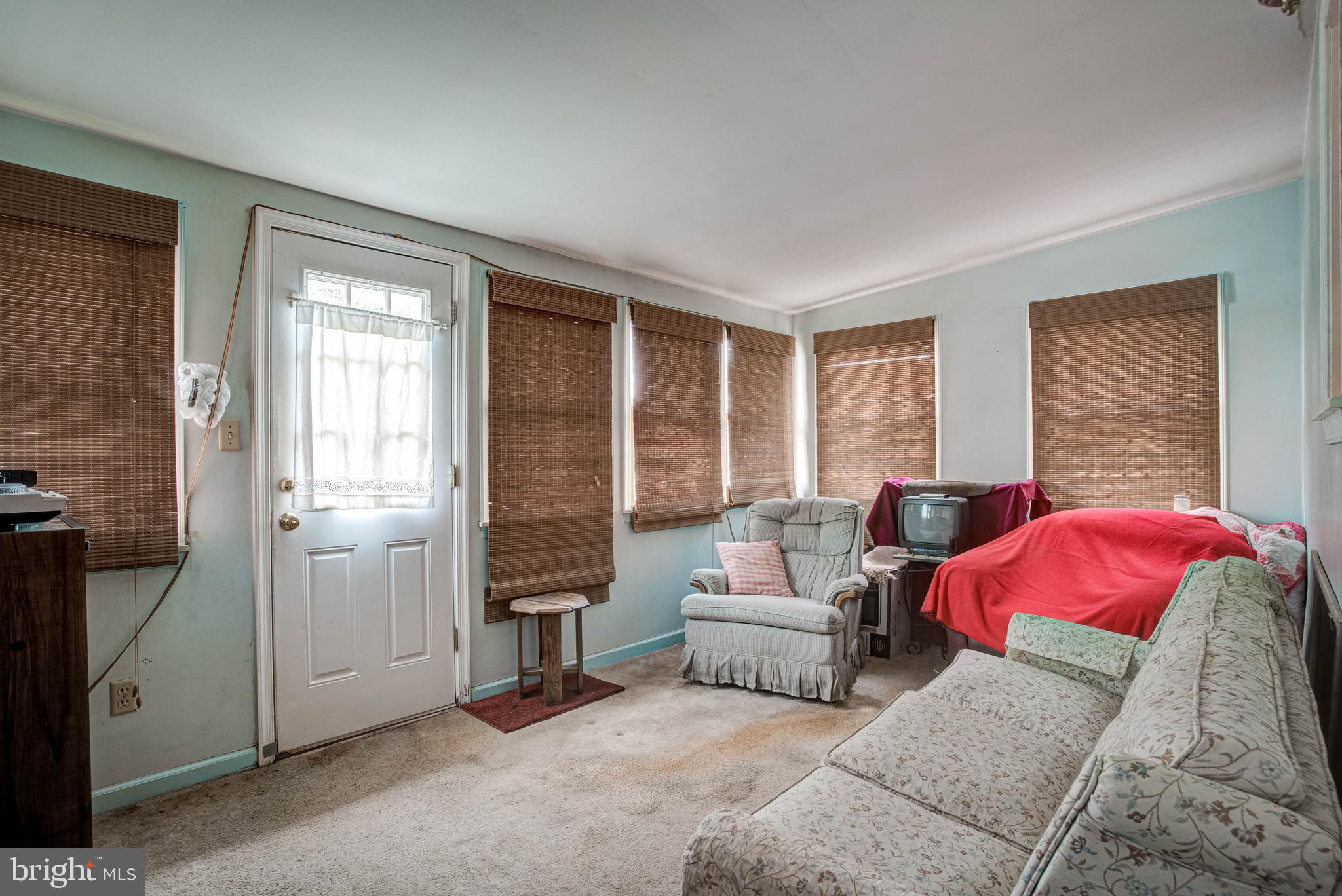 7149 Dungan Road Philadelphia, PA 19111 - Photo 6 of 26